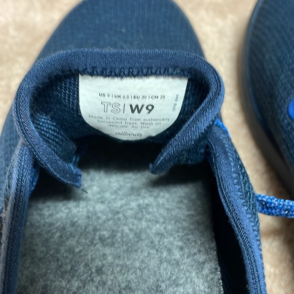 Allbirds Women’s Size 9 Tree Skipper Sneakers - Picture 3 of 5